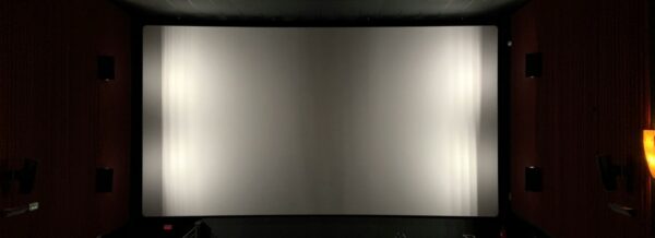 pub tv au cinéma