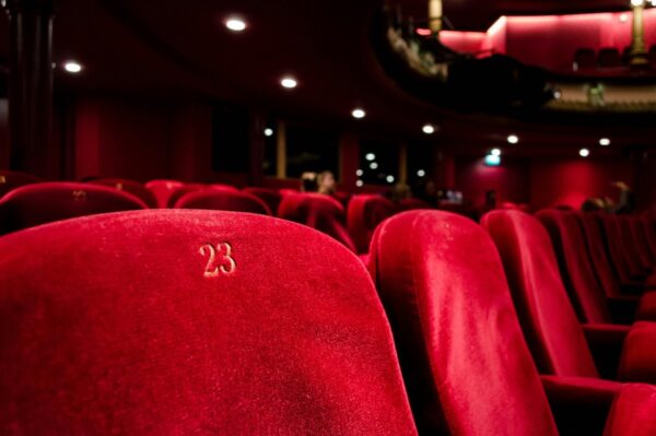 pub télévision cinéma