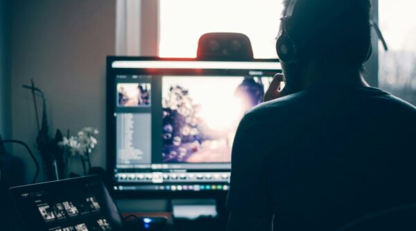 Logiciel de montage vidéo sur ordinateur Logiciel de montage vidéo sur ordinateur